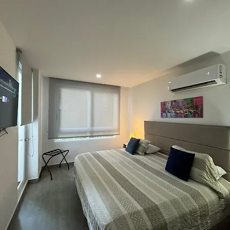 Luxury Front Of The Beach Apartamento *