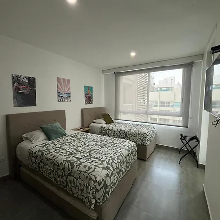 Luxury Front Of The Beach Apartamento *